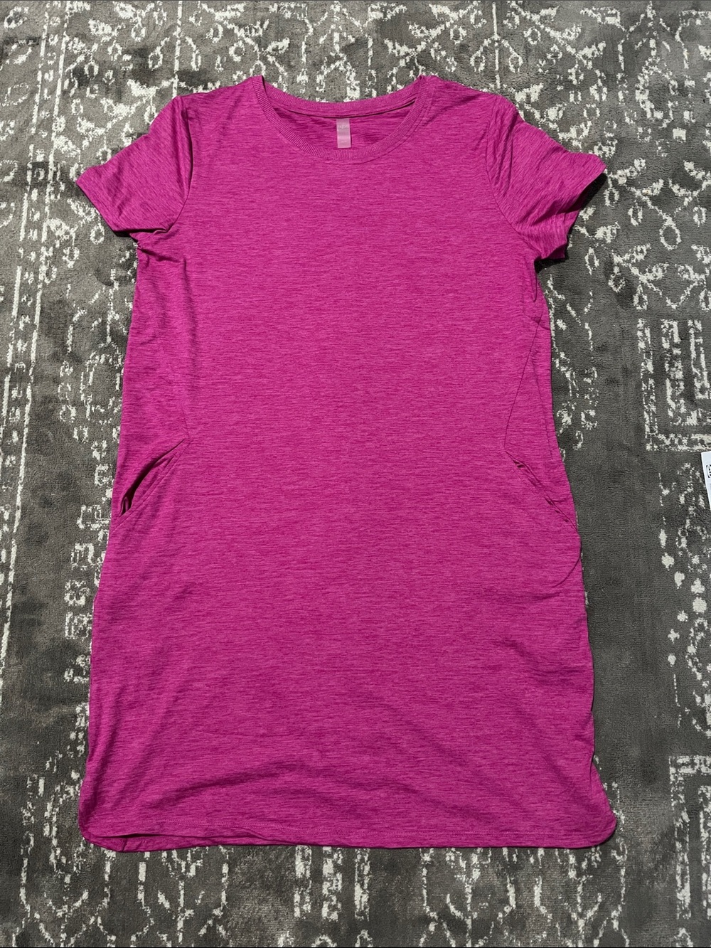 Hyba Short Sleeve Scoop Neck Tunic with side pockets in Magenta